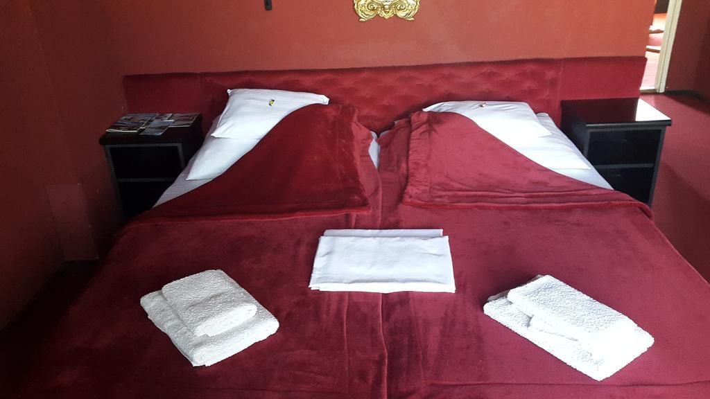 Fiaker Panzio Hotel Miskolc Luaran gambar